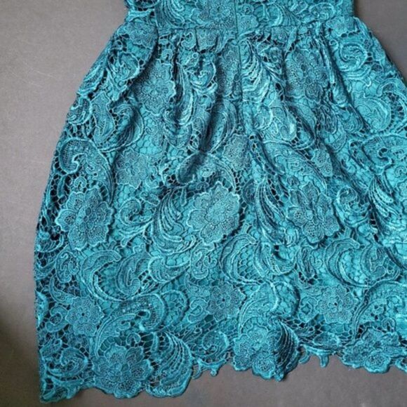 Adrianna Papell Green Lace Cocktail Dress - Picture 10 of 10
